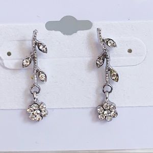 Silver Tone Dainty Rhinestone Floral Earrings NWOT